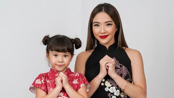 9 Momen Perayaan Imlek Basuki Tjahaja Purnama hingga Gisel di Tengah Corona