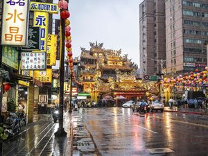 Kenapa saat Imlek Kerap Turun Hujan? Ternyata Ini Jawabannya