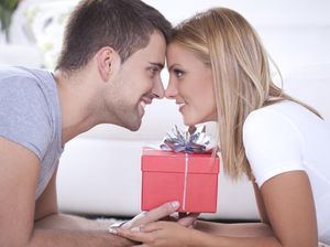 Rekomendasi Kado Hari Valentine Buat Cowok yang Berkesan dan Awet Dipakai Rekomendasi Kado Hari Valentine Buat Cowok yang Berkesan dan Awet Dipakai