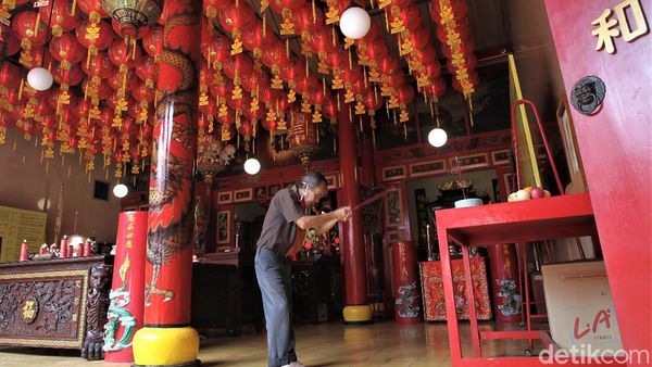 Momen Perayaan Imlek di Klenteng Hok An Kiong Muntilan