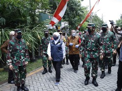 210 RT di Jatim Zona Merah, Panglima TNI: Bombardir dengan Pelacakan-Isolasi