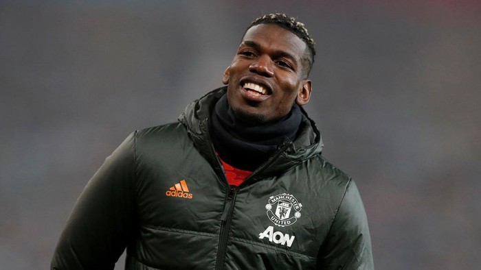 MANCHESTER, ENGLAND - FEBRUARY 02: Paul Pogba of Manchester United looks on prior to the Premier League match between Manchester United and Southampton at Old Trafford on February 02, 2021 in Manchester, England. Sporting stadiums around the UK remain under strict restrictions due to the Coronavirus Pandemic as Government social distancing laws prohibit fans inside venues resulting in games being played behind closed doors. (Photo by Phil Noble - Pool/Getty Images)