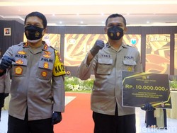 Polisi Probolinggo yang Diserempet Angkot Ugal-ugalan Dapat Penghargaan