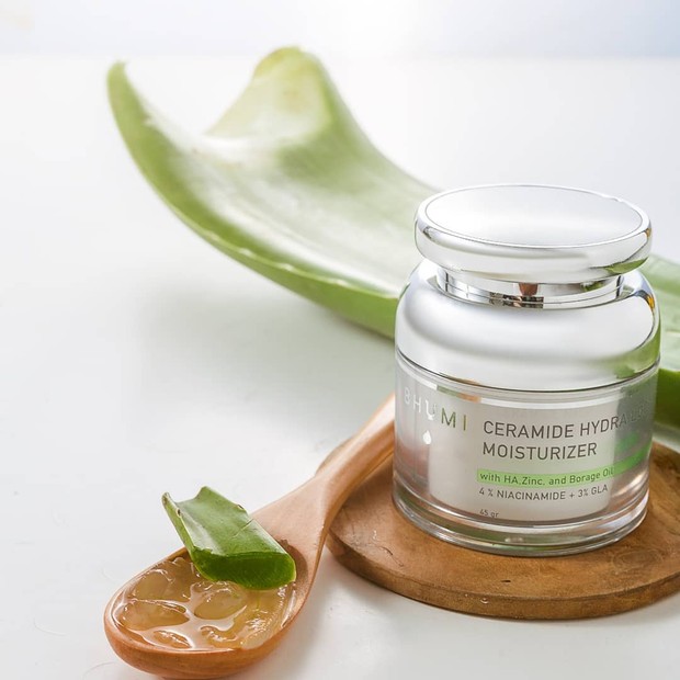 Produk dengan Ceramide/instagram.com/bhumiofficial Ceramide dapat membantu memperbaiki skin barrier yang rusak