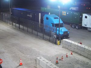 Puluhan Orang Terjebak di Truk Kontainer AS, Diduga Human Trafficking Puluhan Orang Terjebak di Truk Kontainer AS, Diduga Human Trafficking