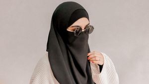 9 Pesona Selebgram Berniqab Wardah Maulina yang Nikah Melalui Taaruf