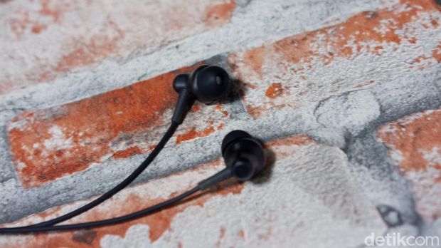 1More Stylish Dual Dynamic Driver BT 1More Stylish Dual Dynamic Driver BT