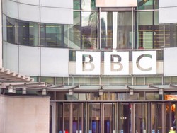 China Larang Siaran BBC News karena Laporan Soal Uighur dan COVID-19