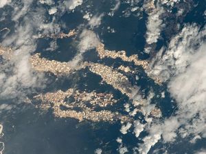 Foto-foto NASA Ungkap Keberadaan Sungai Emas di Amazon