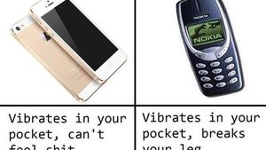 Meme Kocak Ponsel Jadul Vs Ponsel Masa Kini