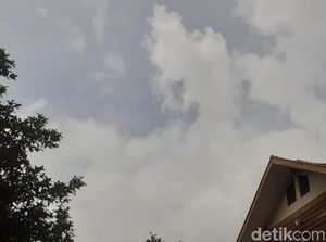 Gemuruh Muncul di Langit Bandung, Ini Kata Lapan Gemuruh Muncul di Langit Bandung, Ini Kata Lapan