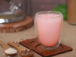 Khusus Valentine, Ada Jamu Pink yang Cantik dan Menyehatkan