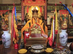 Kisah Tangan Hitam Can Kui Zu Shi di Vihara Dharma Ramsi