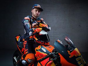Dua Tim KTM Perkenalkan Motor Baru untuk MotoGP 2021 Dua Tim KTM Perkenalkan Motor Baru untuk MotoGP 2021