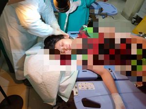 Remaja di Blitar Tiba-tiba Serang 3 Saudara Perempuannya Pakai Senjata Tajam