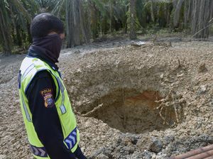 Lubang Gas Lumpur di Pekanbaru Mulai Ditutup Lubang Gas Lumpur di Pekanbaru Mulai Ditutup