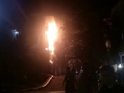 Kebakaran Kantor Bank di Makassar Diduga Akibat Korsleting Listrik