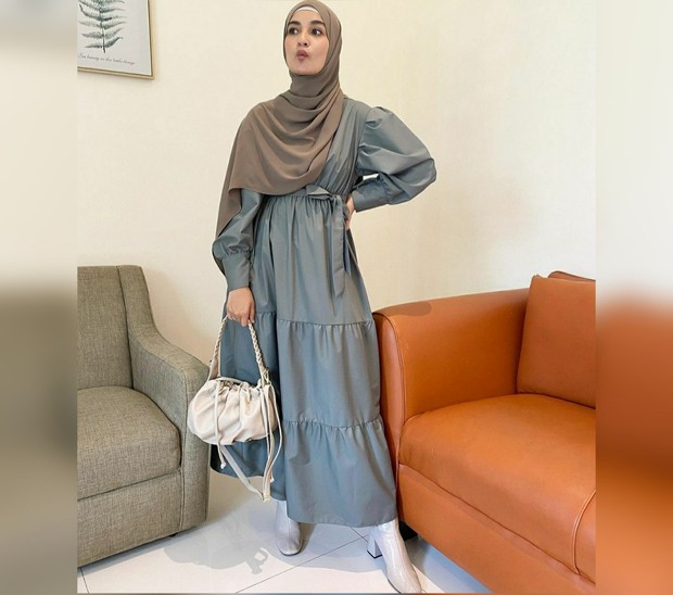 Shireen Sungkar/Foto: Instagram.com/shireensungkar gaya ootd syar'i selebriti