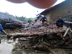 Tanah Longsor di Jepara, 6 Rumah Warga Rusak