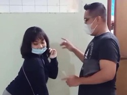 Viral Penjual Pentol Cantik yang Mau Diajak Main TikTok Oleh Pembeli