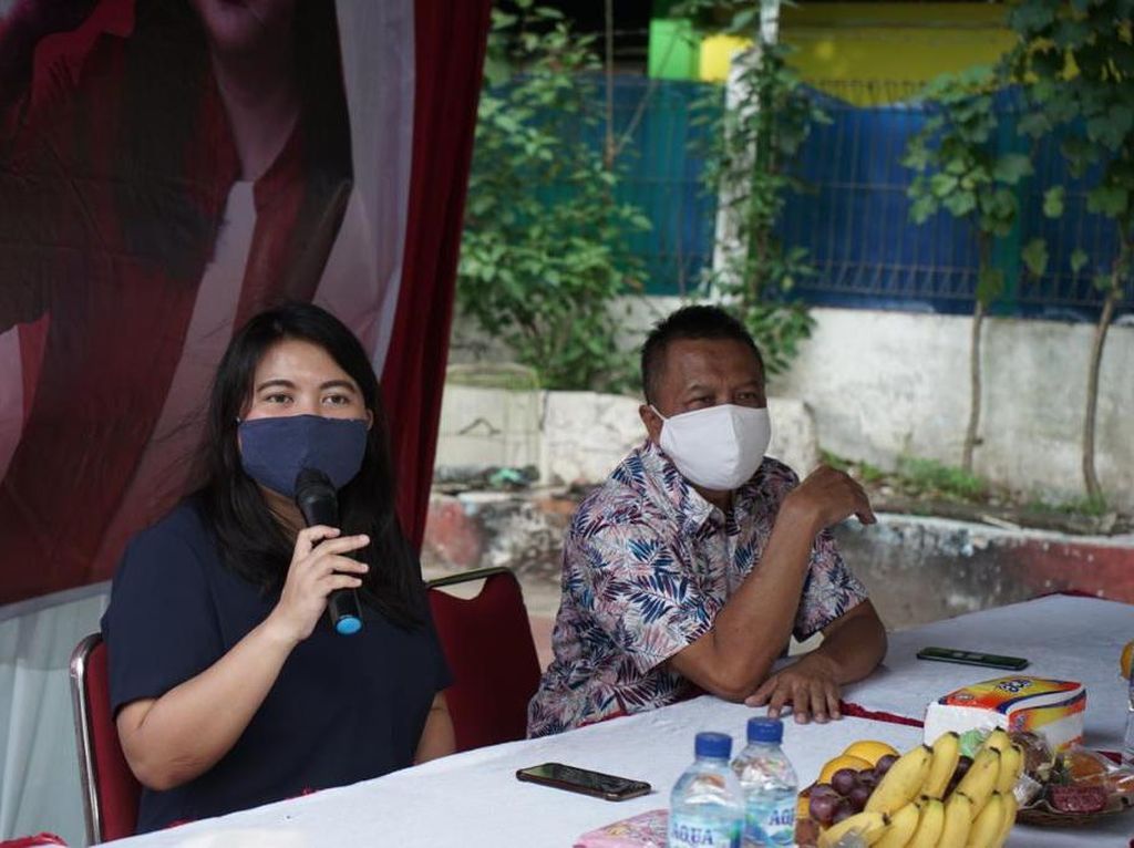 PDIP Sangkal Klaim Walkot Jakpus Soal Kerumunan Tanah Abang PDIP Sangkal Klaim Walkot Jakpus Soal Kerumunan Tanah Abang