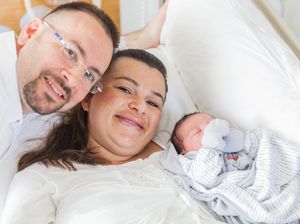 Hadapi Mom Shaming, Ibu Ini Buktikan Bisa Lahiran Normal