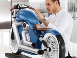 Bukan Kue, Chef Ini Bikin Motor dari Cokelat Persis Aslinya