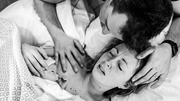 Deretan Foto Kelahiran Anak yang Penuh Kasih dan Bikin Haru