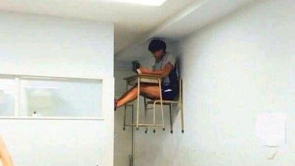 8 Kelakuan Ajaib Para Murid, Nyeleneh Abis Bikin Ngakak Kangen Masa Sekolah