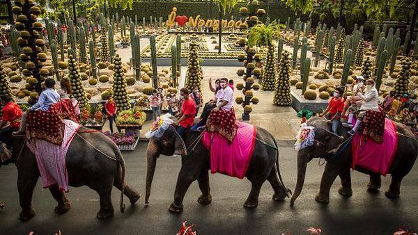 Hari Kasih Sayang, Pasangan di Thailand Antusias Ikut Nikah Massal