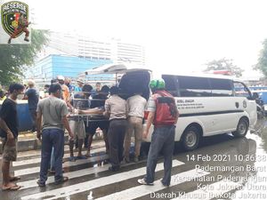 Mayat Pria Ditemukan di Kali Bintang Mas Jakarta Utara