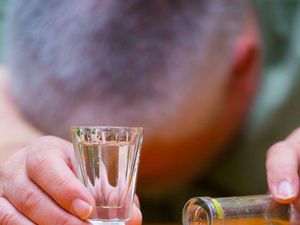 Ogah Dikaitkan dengan Rusia, Produsen Vodka Ini Ganti Nama Produk