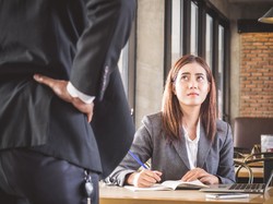 Curhat Wanita yang Punya Bos Jahat, Kena PHK Tapi Akhirnya Bahagia