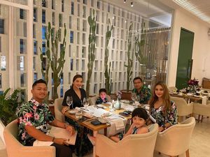 Kompaknya Ashanty bersama Keluarga saat Kulineran