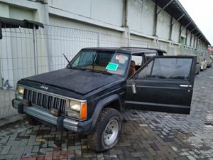 Bea Cukai Lelang Mobil Jeep dan Dodge, Harganya Mulai Rp 13 Juta