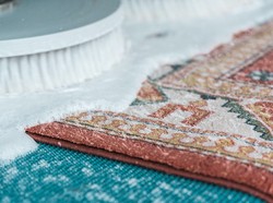 Mau Cuci Sajadah? Perhatikan Tips Ini biar Bersih dan Awet!