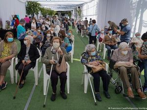 Corona Ngegas Lagi! Chili Tunda Pemilu