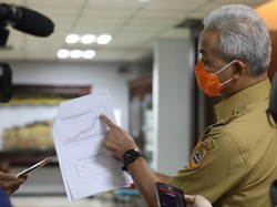 Ganjar: Gerakan Jateng di Rumah Warga Turunkan 50% Mobilitas Warga