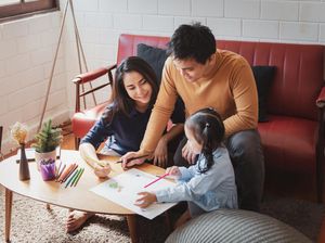 Pengertian Sosialisasi Primer: Faktor Pembentuk Kepribadian dan Contoh Pengertian Sosialisasi Primer: Faktor Pembentuk Kepribadian dan Contoh