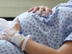 Hamil, Wanita Ini Terkejut Wajahnya Berubah Jadi Seperti Orang Tua