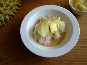 Resep Pembaca : Ketan Saus Durian yang Legit Mantap