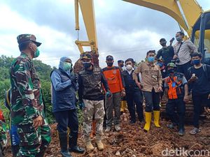 Gubernur Khofifah Tetapkan Status Tanggap Darurat Longsor Nganjuk 14 Hari