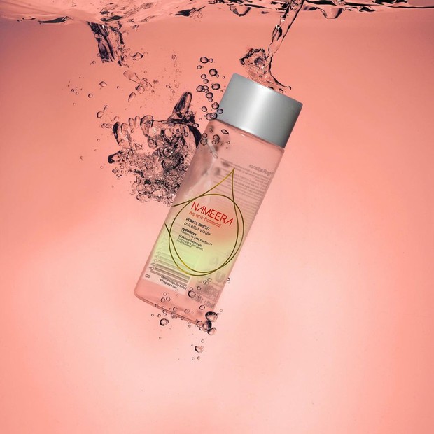 Nameera Purely Bright Micellar Water membersihkan makeup dan kotoran dengan baik/instagram.com/nameeraid