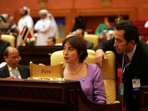 Menlu Peru Mundur Gegara Divaksin Sebelum Program Vaksinasi Dimulai