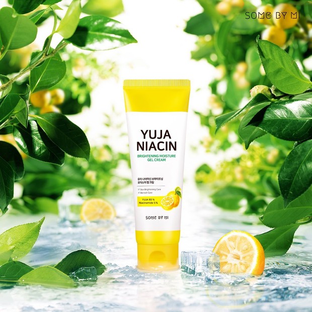 Some By Mi Yuja Niacin Brightening Moisture Gel Cream/instagram.com/somebymi Jaga Kelembapan Kulit dengan Brightening Moisture Gel Cream