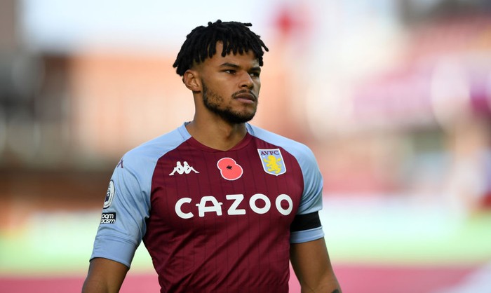 BIRMINGHAM, ENGLAND - NOVEMBER 01: Tyrone Mings of Aston Villa during the Premier League match between Aston Villa and Southampton at Villa Park on November 01, 2020 in Birmingham, England. Sporting stadiums around the UK remain under strict restrictions due to the Coronavirus Pandemic as Government social distancing laws prohibit fans inside venues resulting in games being played behind closed doors. (Photo by Gareth Copley/Getty Images)