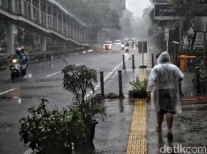 BMKG Rilis Peringatan Dini Cuaca Ekstrem di Jabodetabek, Waspadai Wilayah Ini