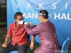 Sempat Gagal Faktor Usia, Bupati Ciamis Akhirnya Divaksinasi Corona
