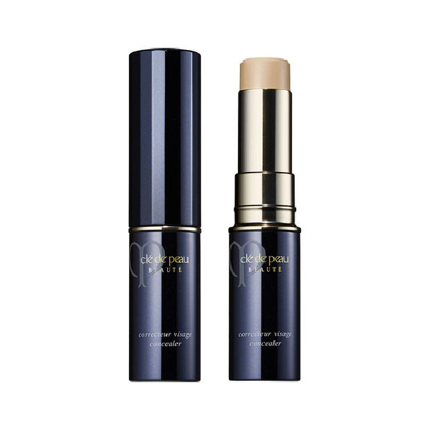 mampu menutupi dark circle dan dark spot.