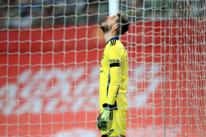 LONDON, ENGLAND - JANUARY 30: David De Gea of Manchester United looks on prior to the Premier League match between Arsenal and Manchester United at Emirates Stadium on January 30, 2021 in London, England. Sporting stadiums around the UK remain under strict restrictions due to the Coronavirus Pandemic as Government social distancing laws prohibit fans inside venues resulting in games being played behind closed doors. (Photo by Alastair Grant - Pool/Getty Images)